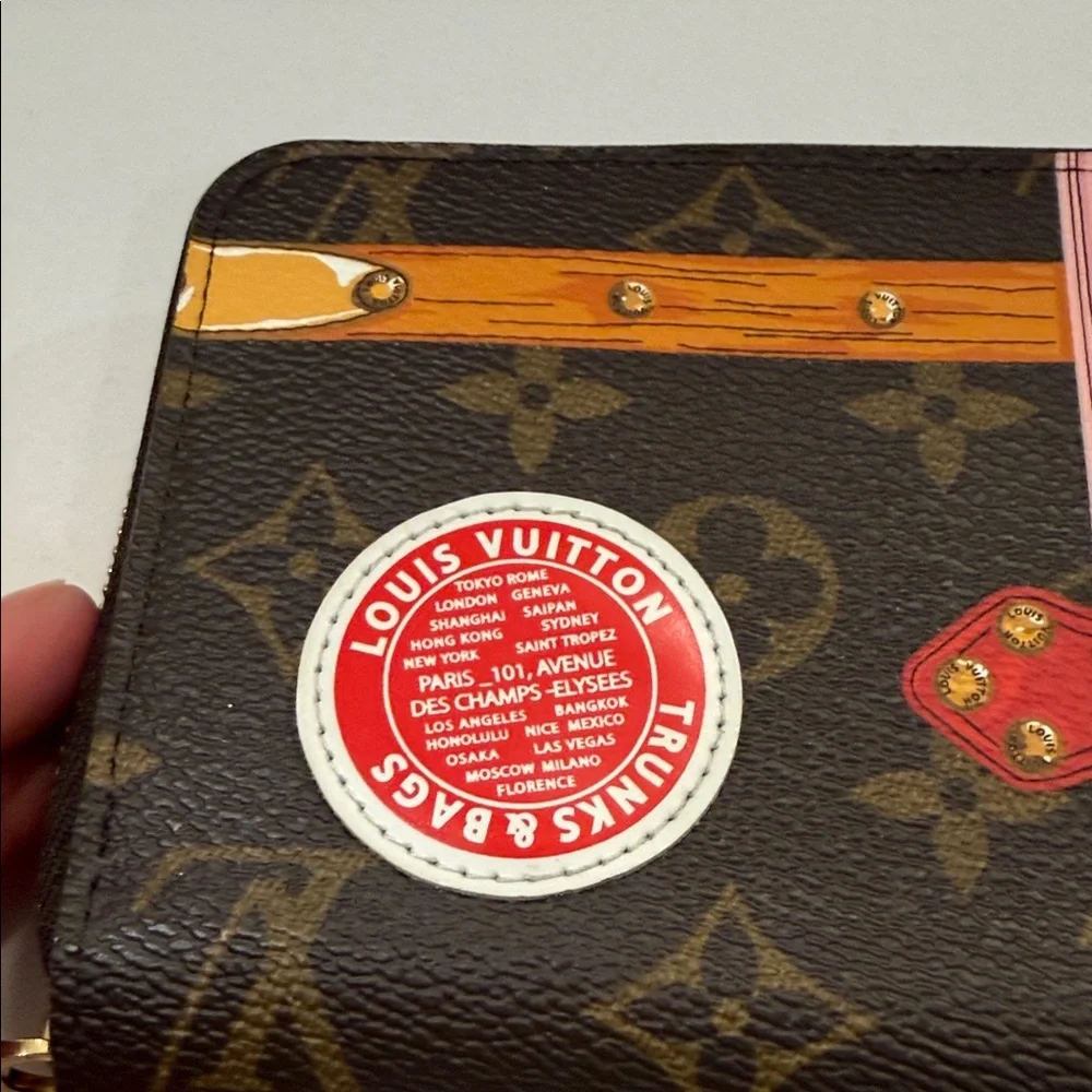 Louis Vuitton Women's Summer Trunks Pink Wallet - Picture 9 of 14